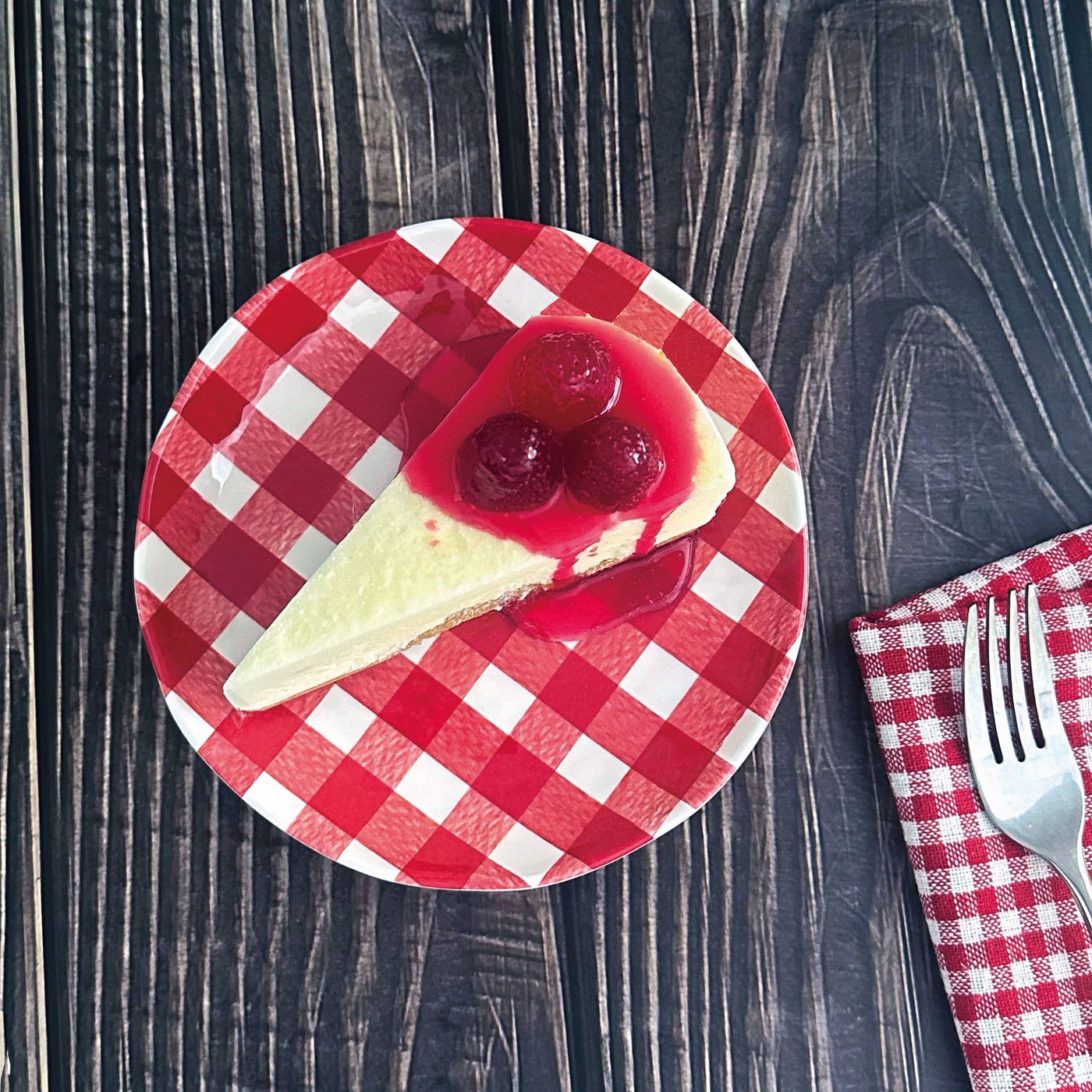 Gingham 6" Melamine Plates, Red - Periwinkle Rose