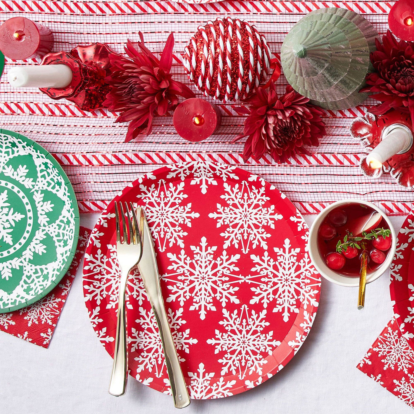 Jolly Snowflake Large Plates (Pack of 10) - Periwinkle Rose